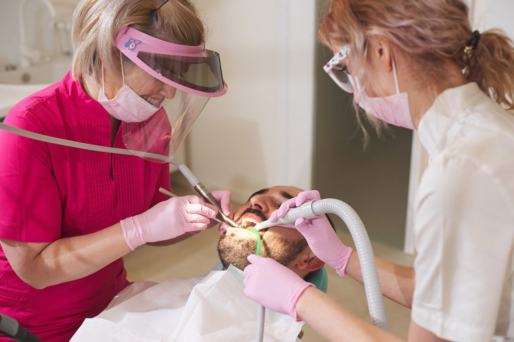 DentalSiSters fogorvosi rendelő szeged szájsebészet